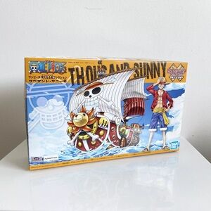 Bandai One Piece Thousand Sunny Grand Ship Collection Model Kit Open / started